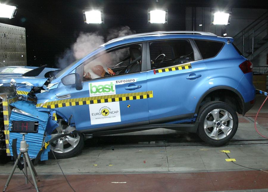  Ford Kuga 2008 года  (фото 73 из 139)